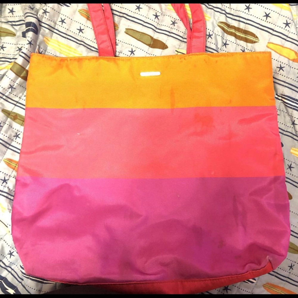Tote bag